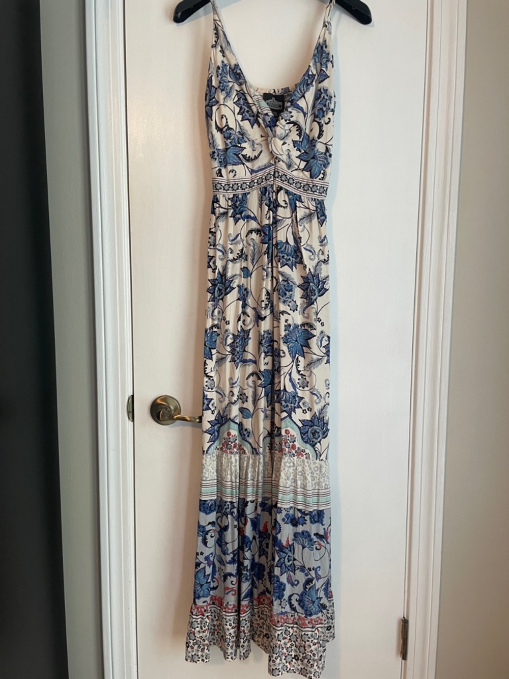 Angie Boho Twist Front with Keyhole Maxi Dress Small
